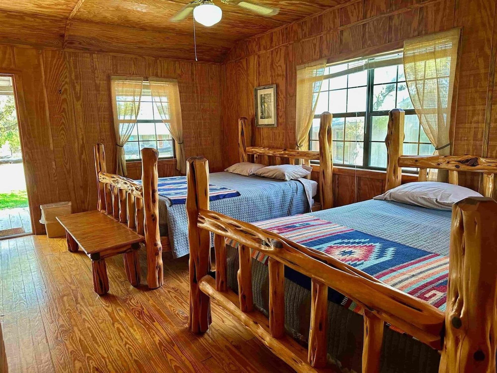Crc Ranch Retreat 호텔 반데라 객실 사진
