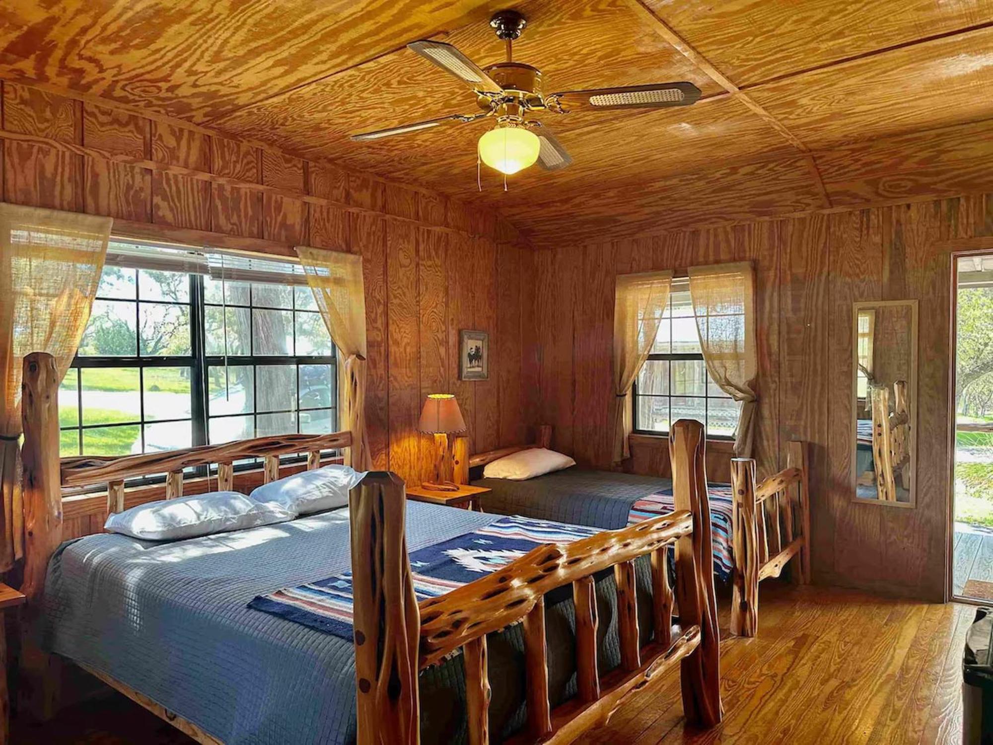 Crc Ranch Retreat 호텔 반데라 객실 사진