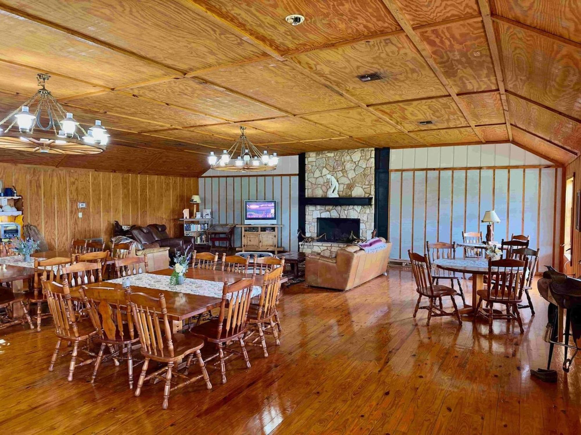 Crc Ranch Retreat 호텔 반데라 외부 사진