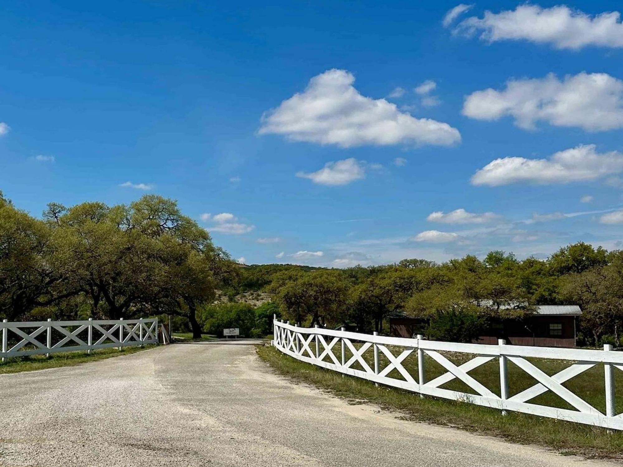Crc Ranch Retreat 호텔 반데라 외부 사진
